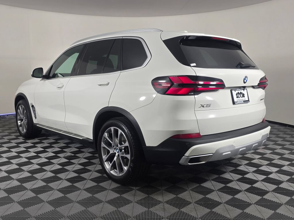 Used 2026 BMW X5 xDrive40i AWD/4WD image 5