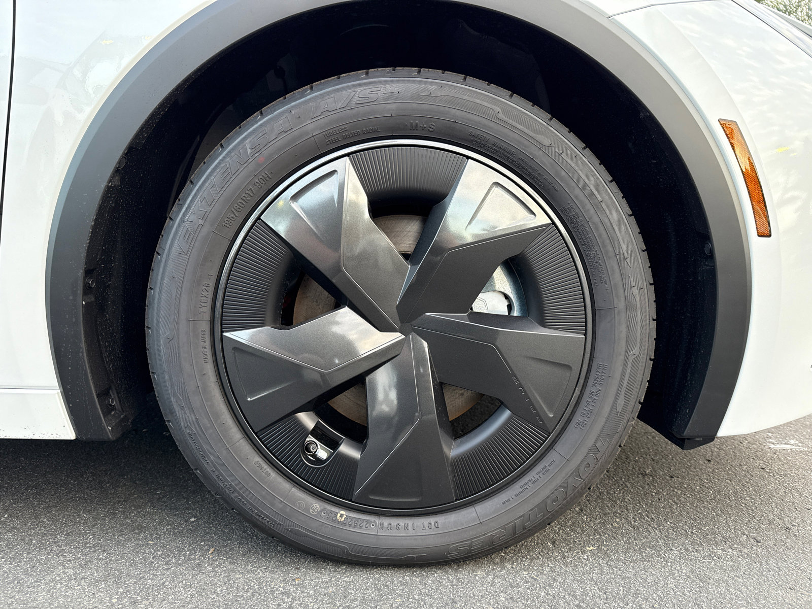 New 2026 Toyota Prius Plug-In Hybrid image 7