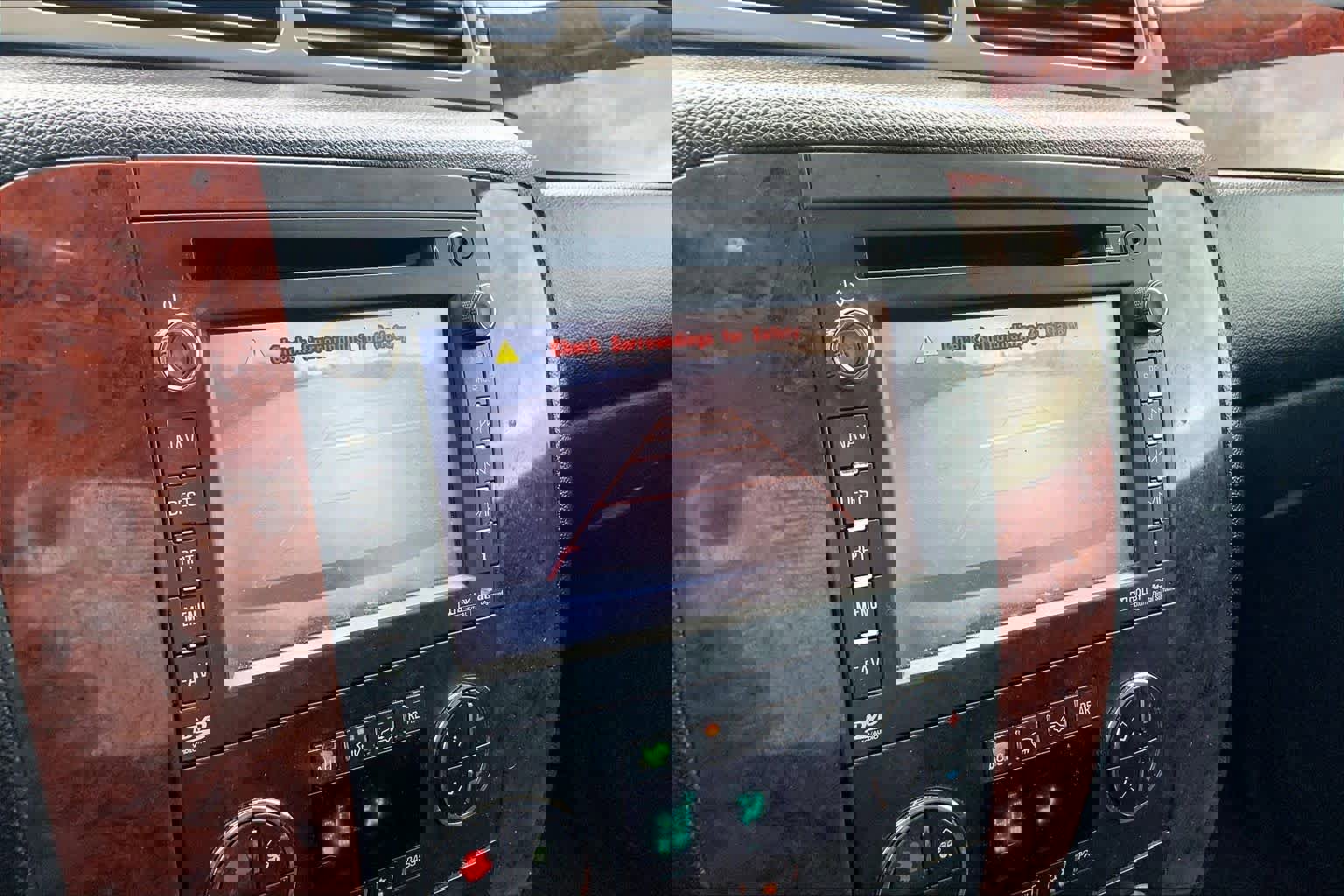 Used 2013 Chevrolet Suburban LTZ image 28