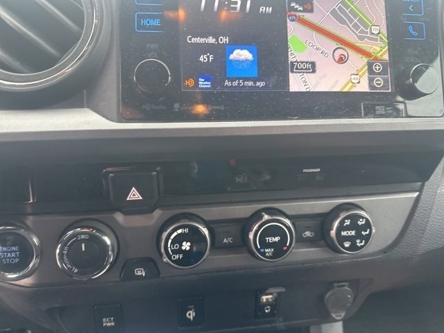 Used 2017 Toyota Tacoma TRD Sport image 19