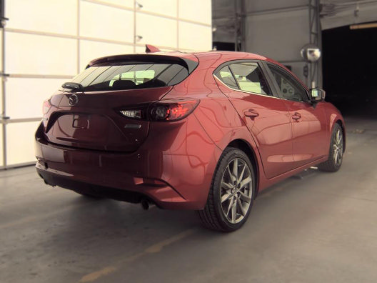 Used 2018 MAZDA MAZDA3 Touring FWD video 2