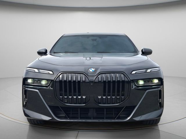 Used 2023 BMW 740i RWD image 5