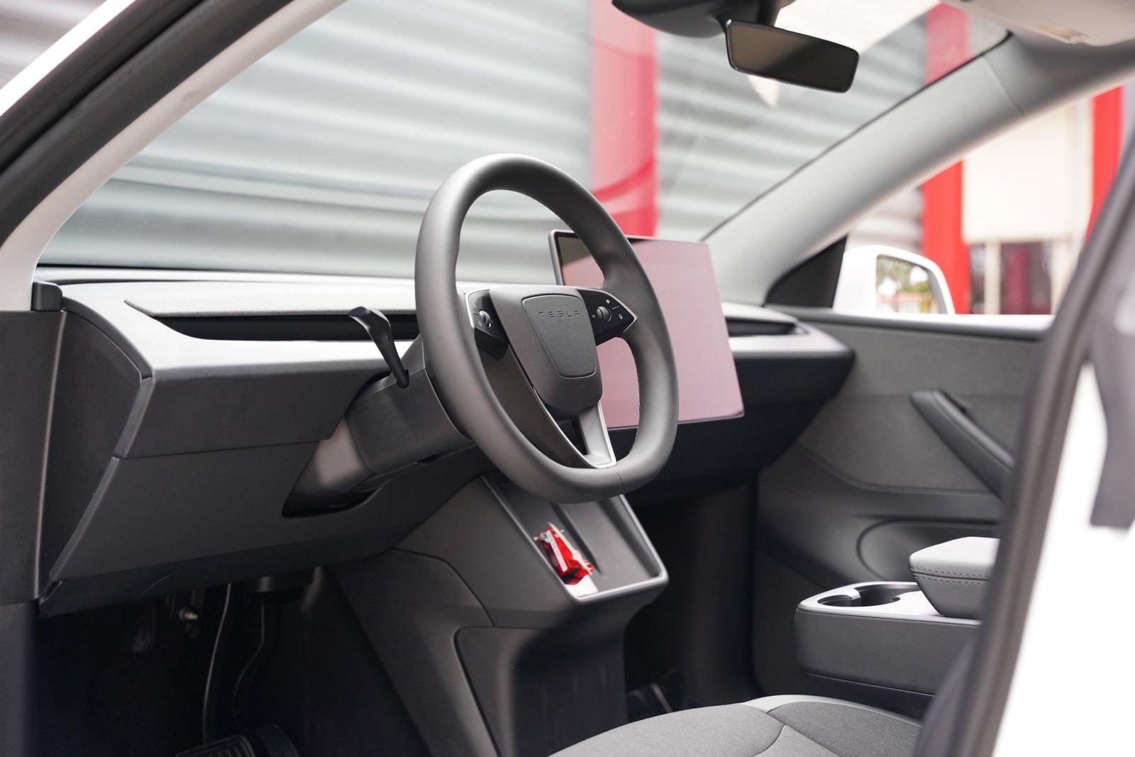 Used 2026 Tesla Model Y 2WD image 15