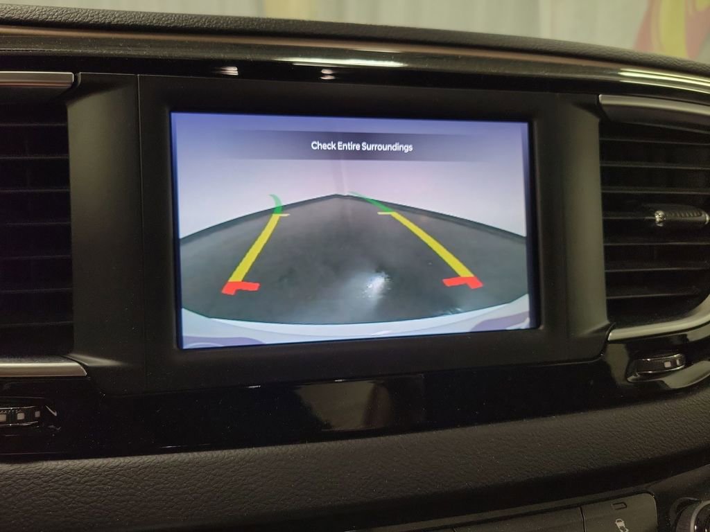 Used 2023 Chrysler Voyager LX image 16