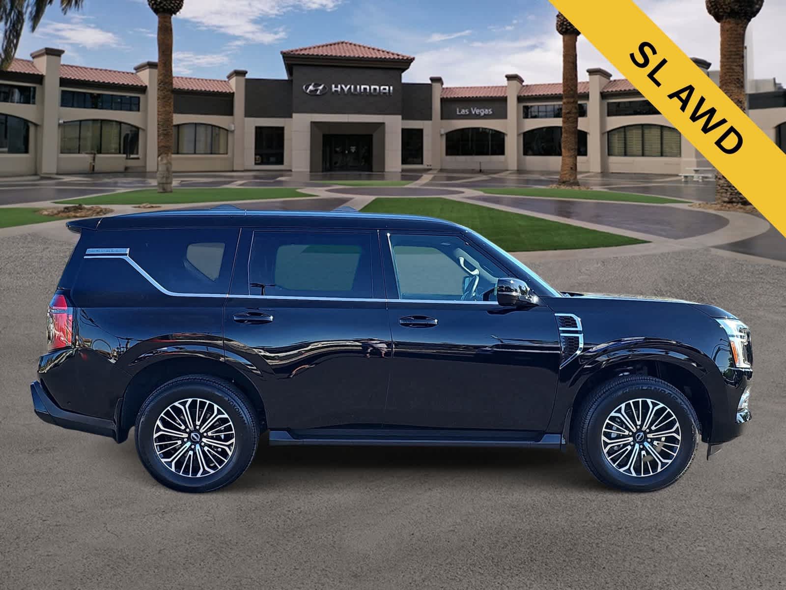 Used 2025 Nissan Armada SL AWD/4WD image 9