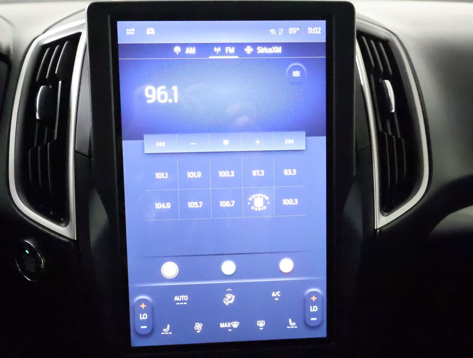 Used 2023 Ford Edge SEL image 31