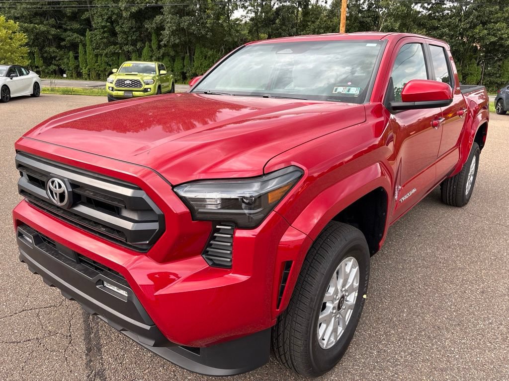Used 2026 Toyota Tacoma SR5 AWD/4WD image 2