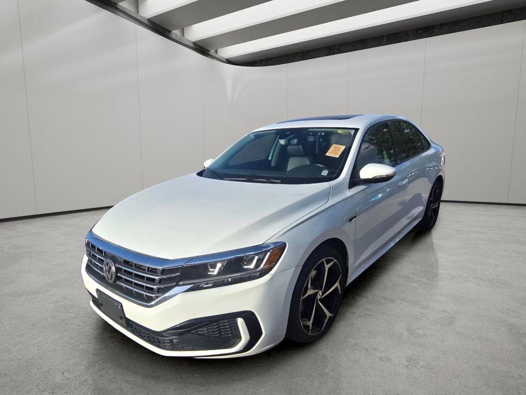Used 2020 Volkswagen Passat 2.0T R-Line FWD image 1