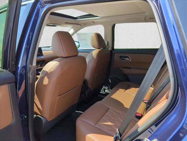 New 2026 Nissan Rogue Platinum AWD/4WD image 17