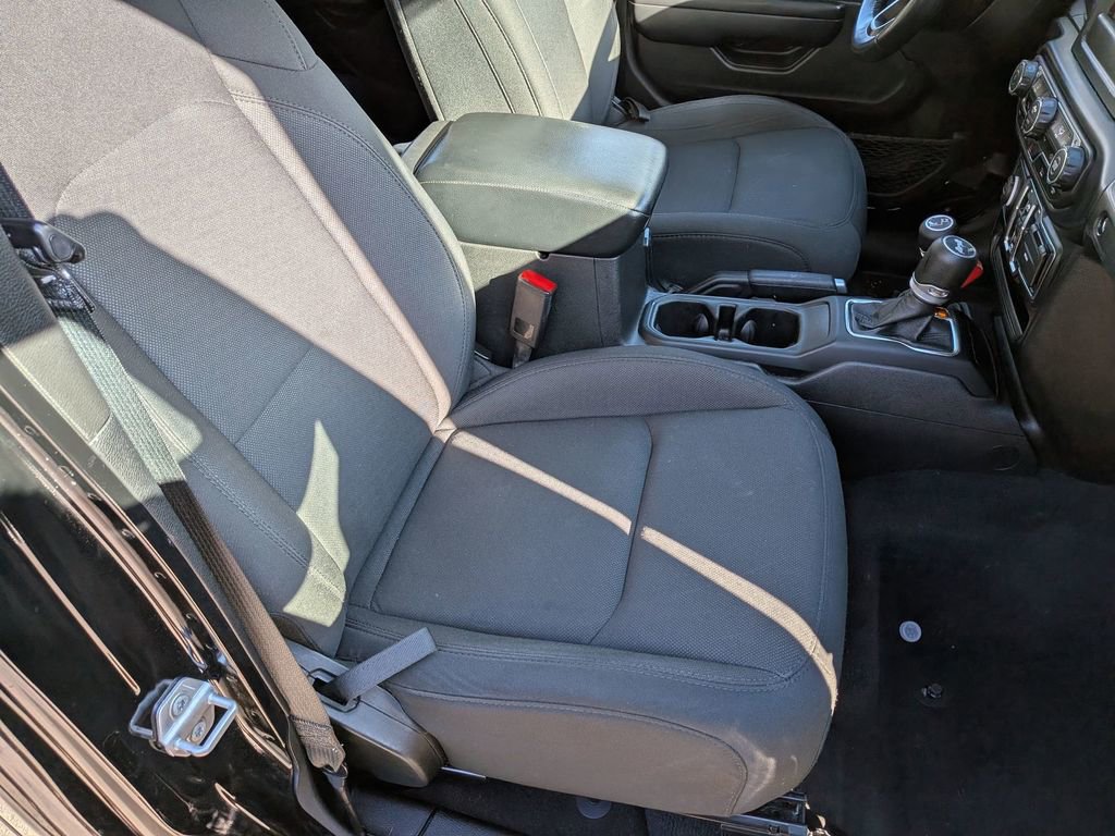 Used 2021 Jeep Wrangler Unlimited Willys image 23