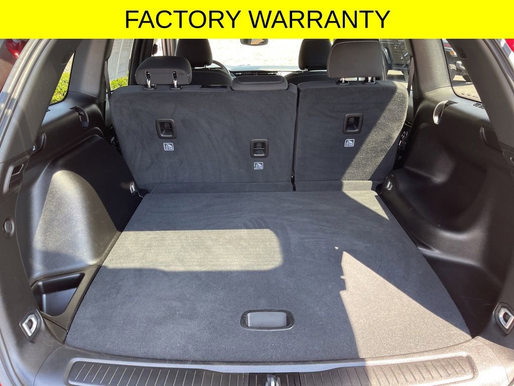 Used 2024 Jeep Grand Cherokee Laredo w/ Trailer Tow Package AWD/4WD image 16