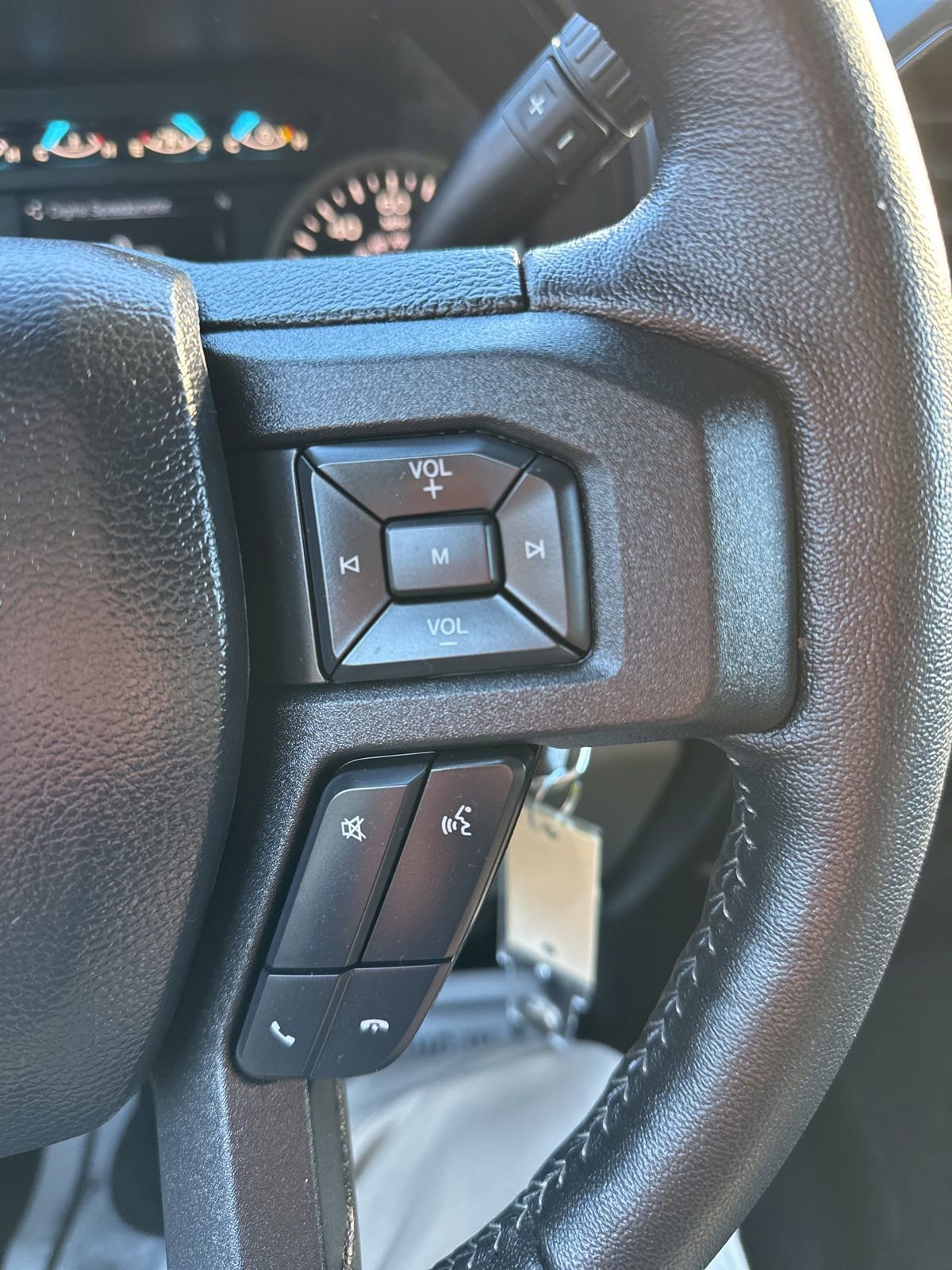 Used 2018 Ford F150 XLT w/ Equipment Group 302A Luxury image 11