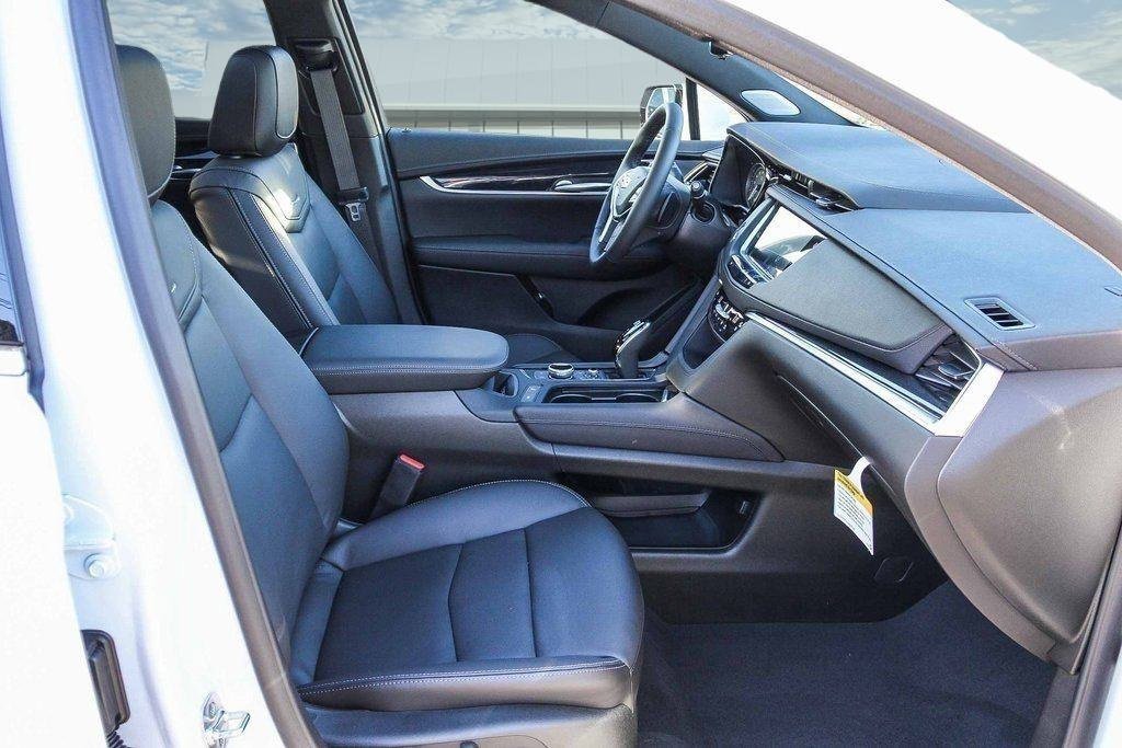New 2026 Cadillac XT5 Premium Luxury w/ Driver Assist Package image 14