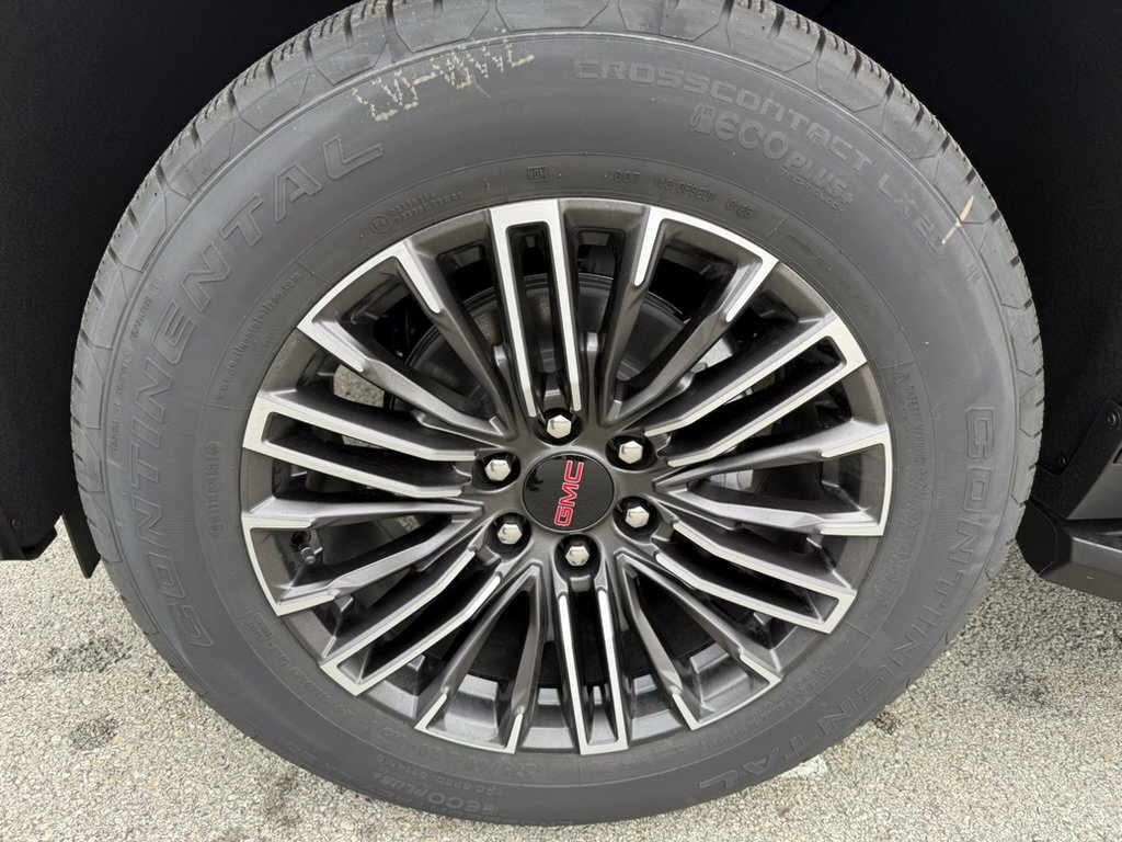 New 2026 GMC Yukon Elevation w/ LPO, Floor Liner Package image 9