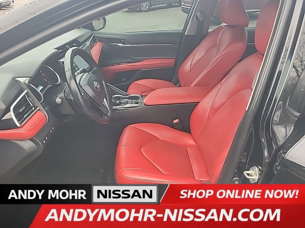 Used 2018 Toyota Camry XSE image 17