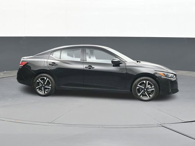 Used 2025 Nissan Sentra SV image 18