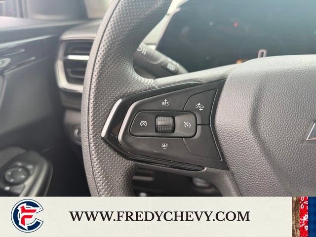 Used 2025 Chevrolet TrailBlazer LT AWD/4WD image 14