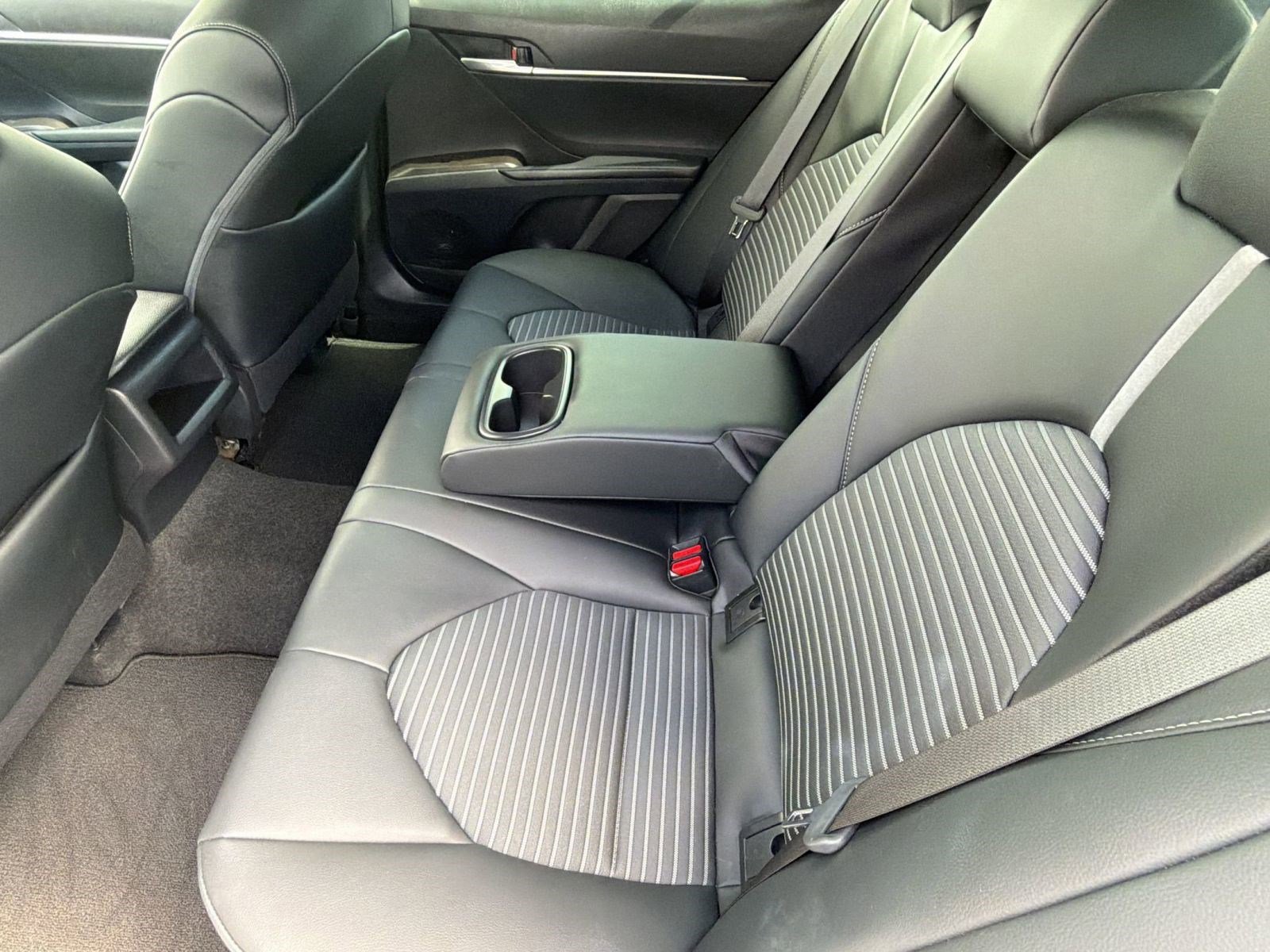 Certified 2021 Toyota Camry SE image 28