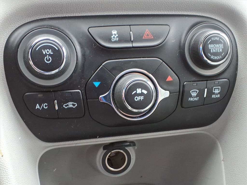 Used 2013 Dodge Dart SXT image 11