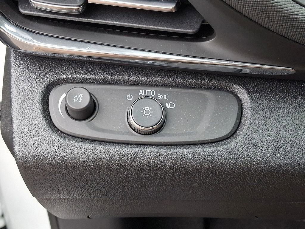 Used 2026 Buick Envista Preferred w/ Convenience I Package FWD image 25