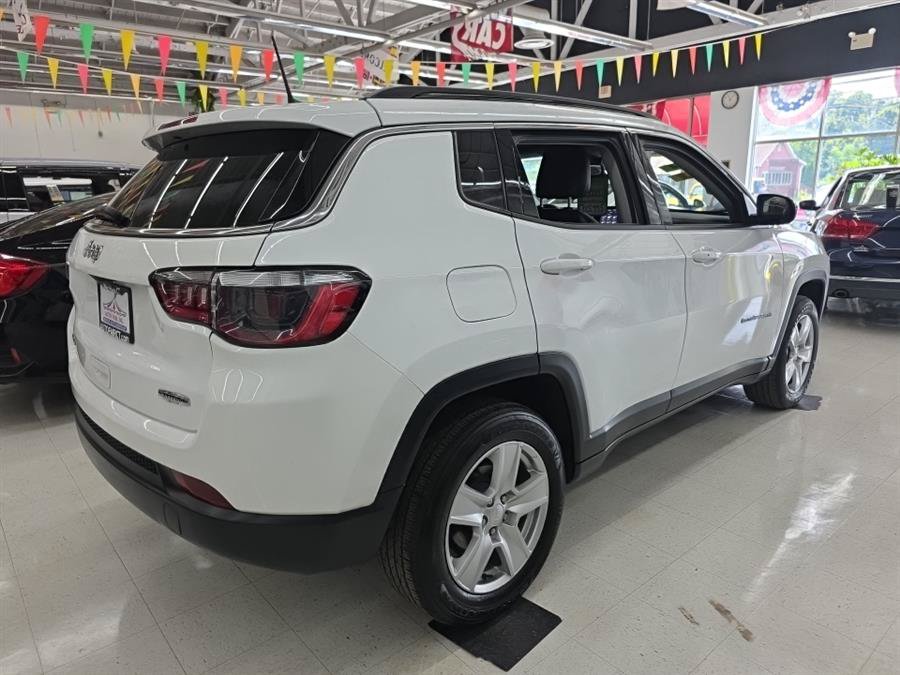 Used 2022 Jeep Compass Latitude AWD/4WD image 6