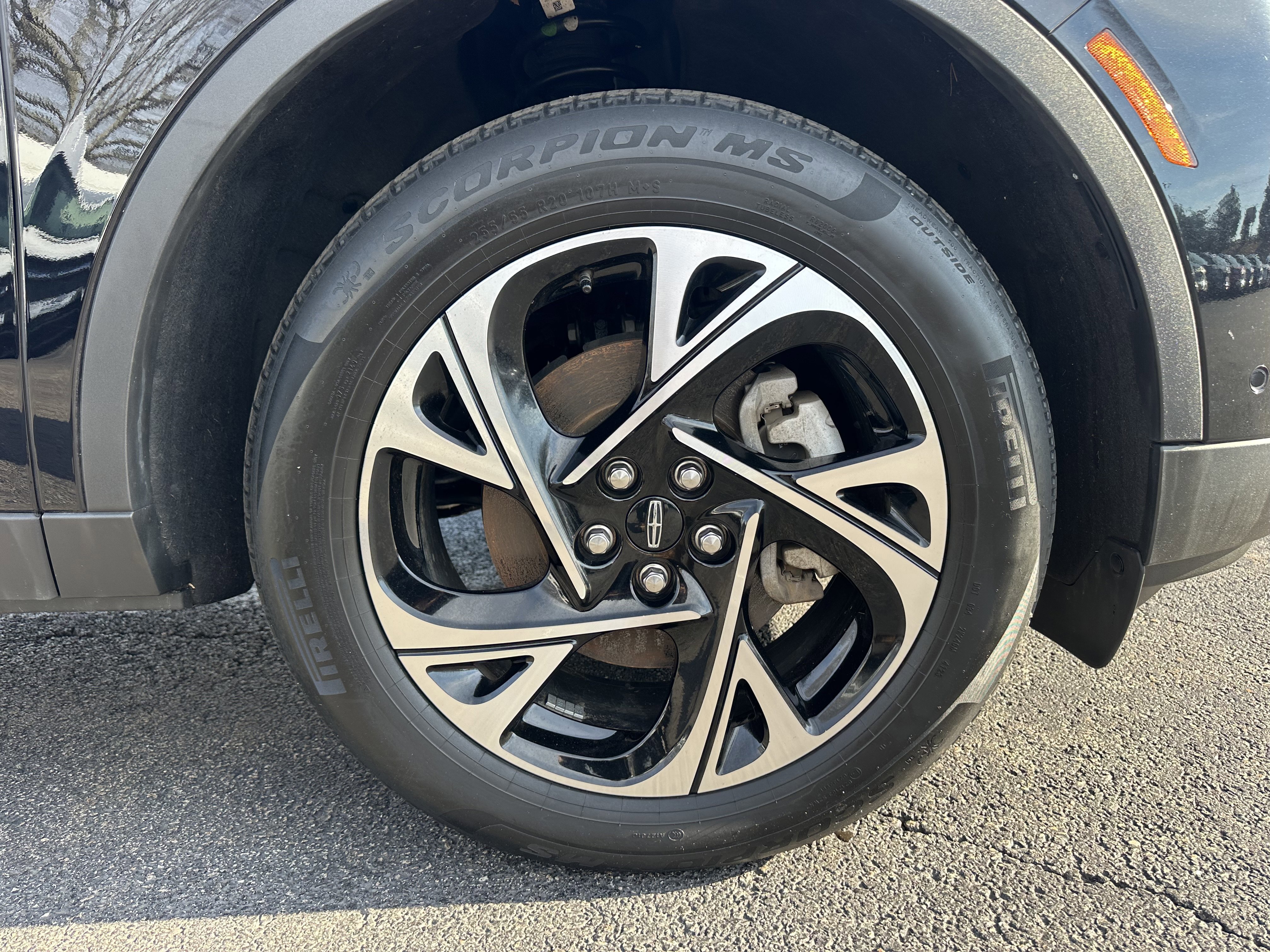 Certified 2024 Lincoln Nautilus Premier w/ Jet Appearance Package AWD/4WD image 8