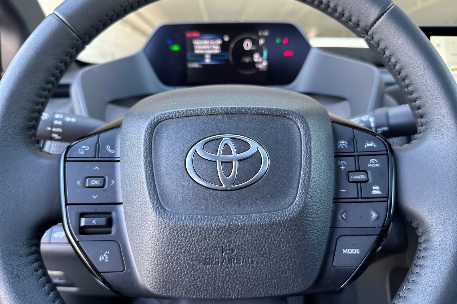 Used 2025 Toyota bZ4X FWD w/ Weather Package image 22