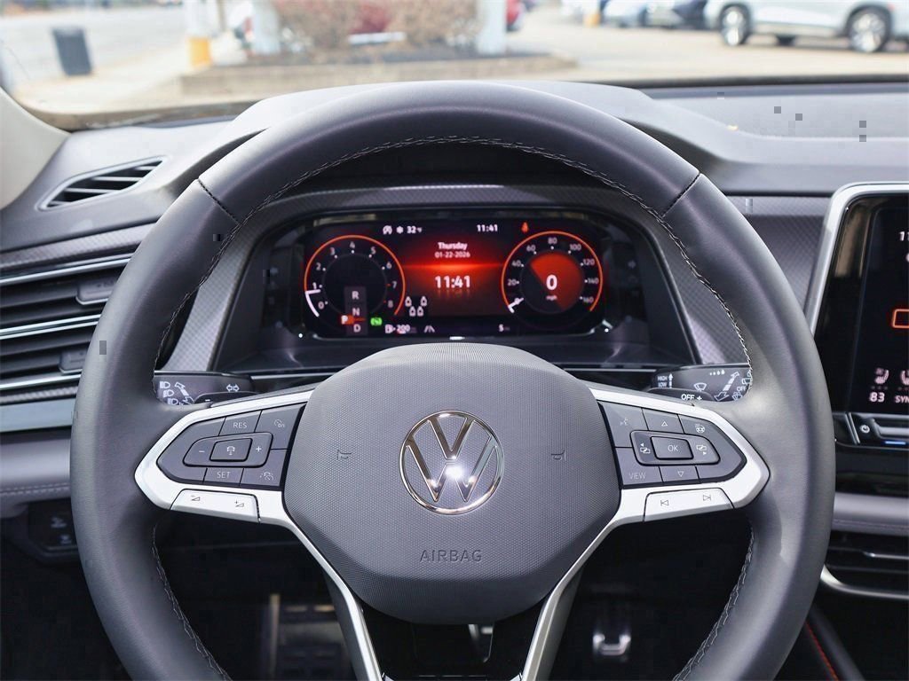 New 2026 Volkswagen Atlas Peak Edition image 24