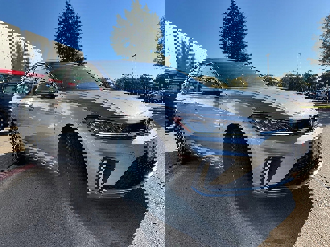 Used 2025 Volkswagen Jetta SE image 5