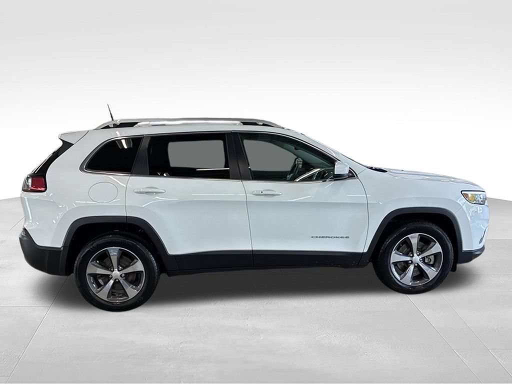 Used 2019 Jeep Cherokee Limited AWD/4WD image 7