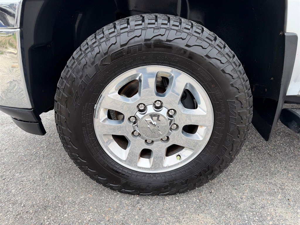 Used 2014 Chevrolet Silverado 3500 LTZ w/ LTZ Plus Package image 9