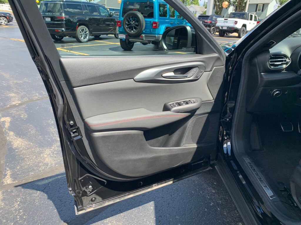 Used 2024 Dodge Hornet R/T AWD/4WD image 9