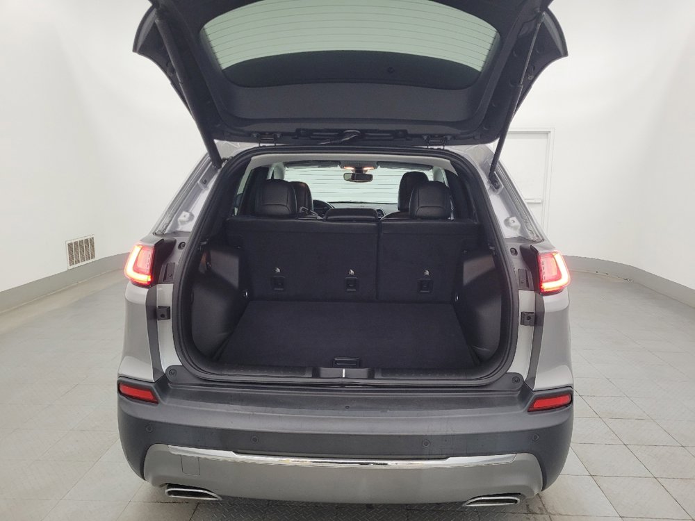 Used 2019 Jeep Cherokee Limited image 29