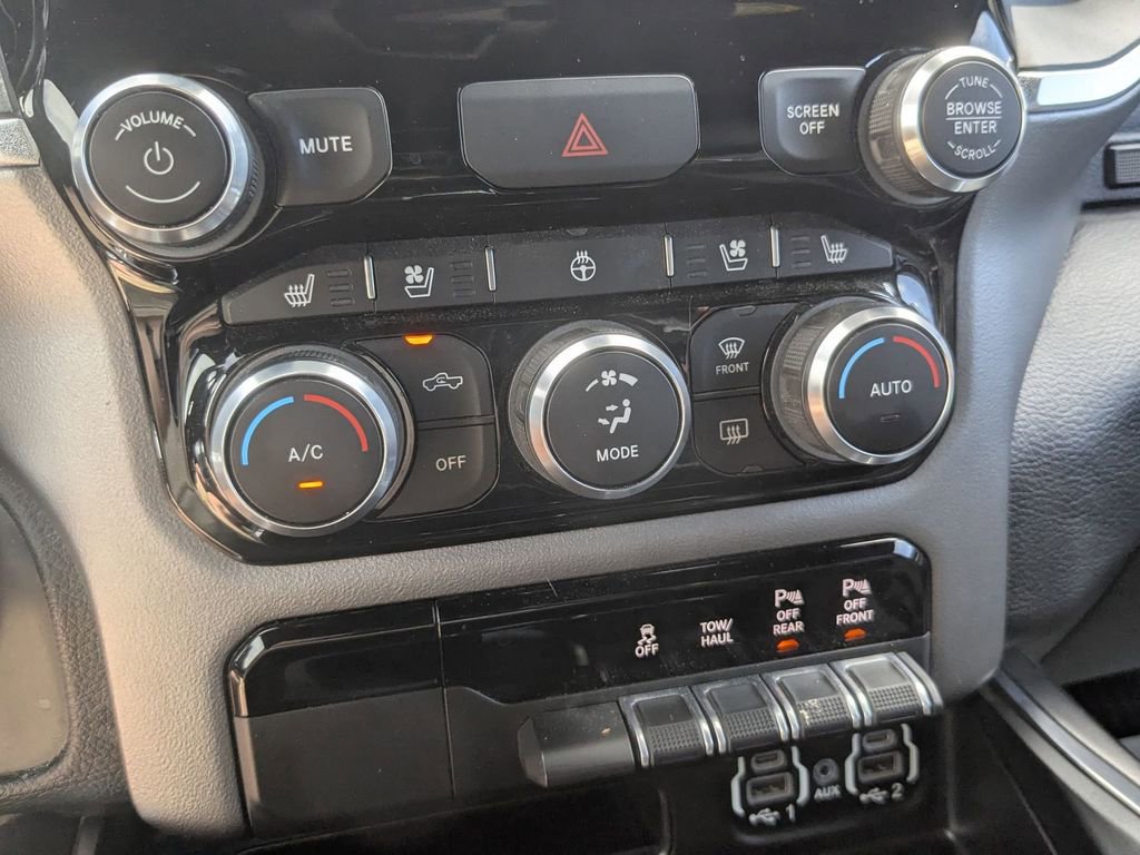 Used 2022 RAM 1500 Laramie AWD/4WD image 24