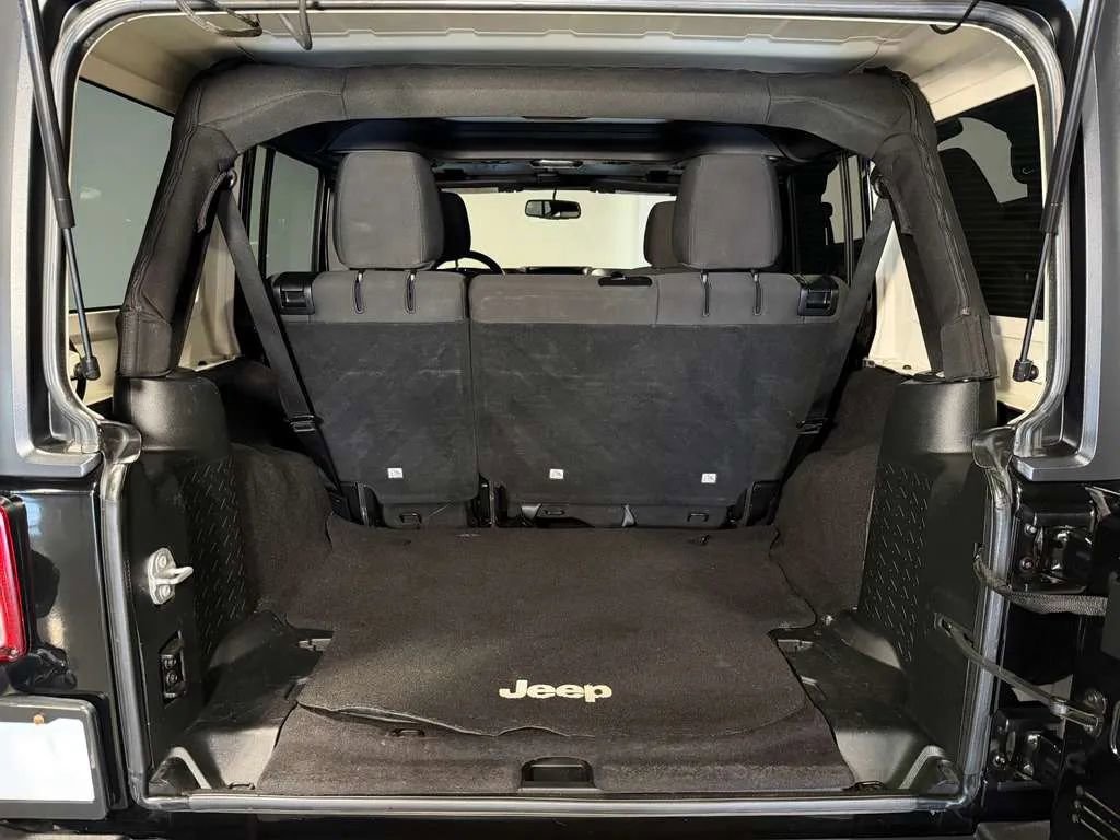 Used 2016 Jeep Wrangler Unlimited Sport w/ Quick Order Package 24S AWD/4WD image 14