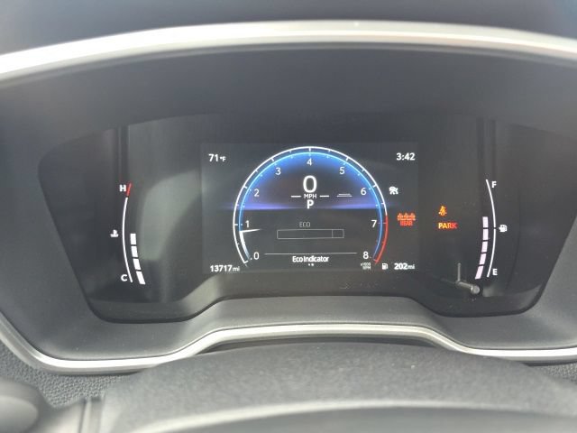 Used 2024 Toyota Corolla Cross XLE w/ Convenience Package AWD/4WD image 19