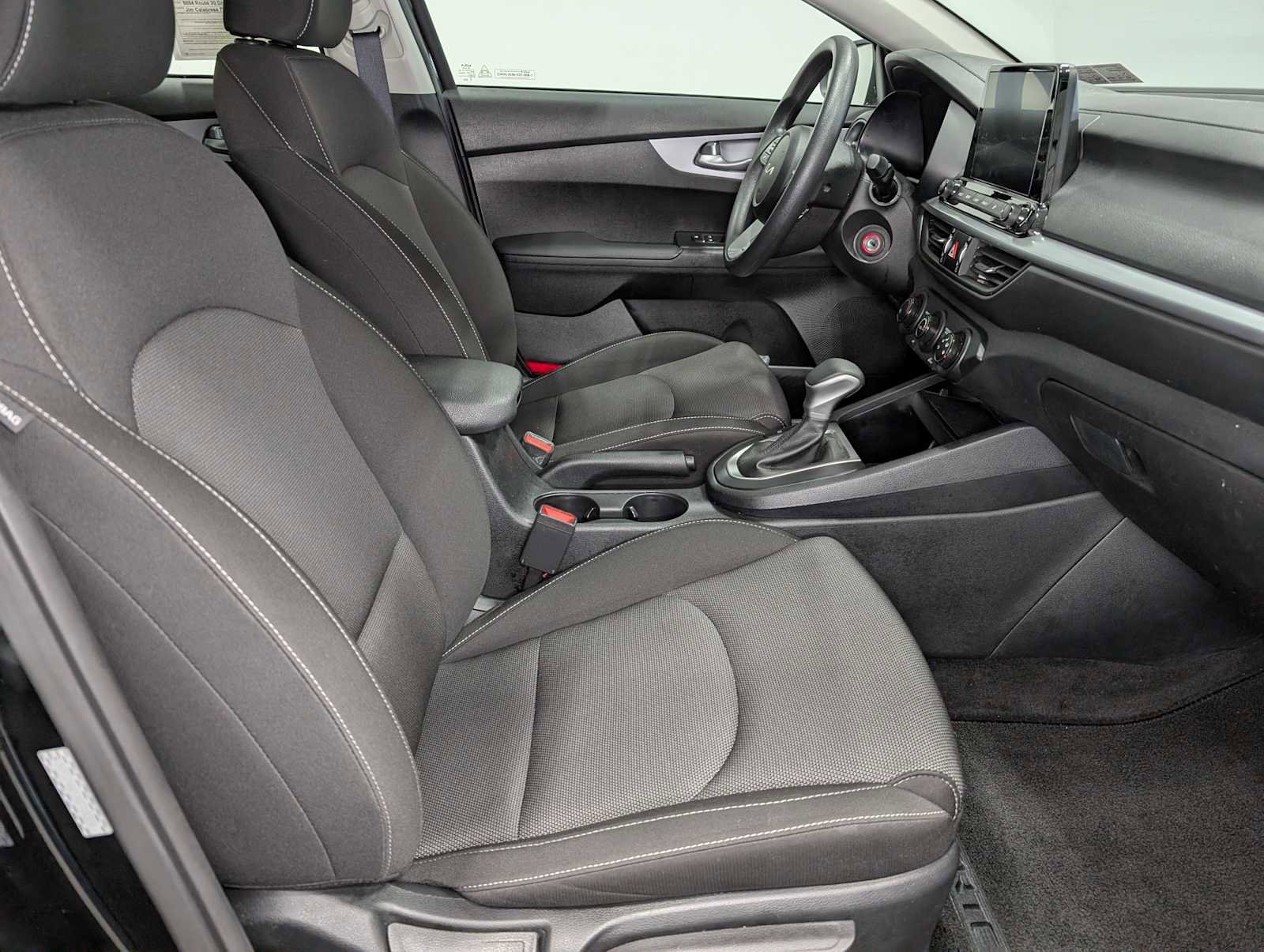 Used 2024 Kia Forte LXS w/ LXS Technology Package image 34