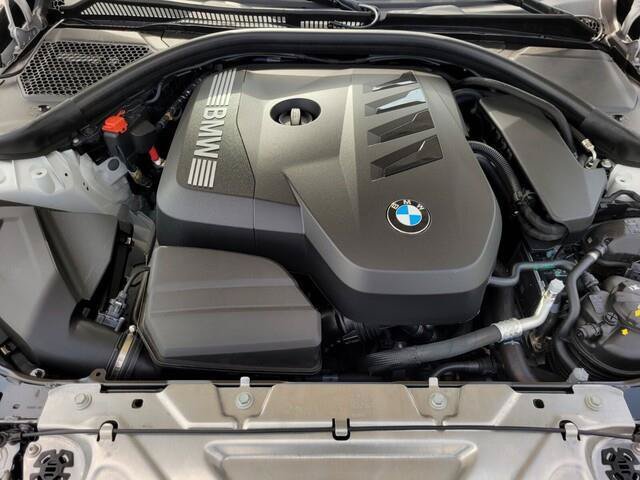 Used 2025 BMW 330i Sedan w/ Convenience Package RWD image 9