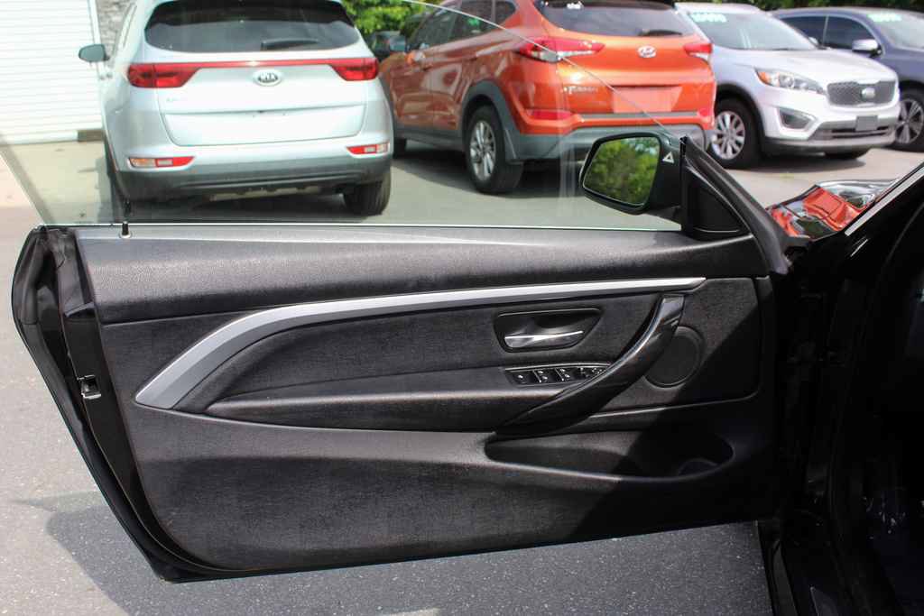 Used 2019 BMW 430i xDrive Convertible w/ Convenience Package AWD/4WD image 13