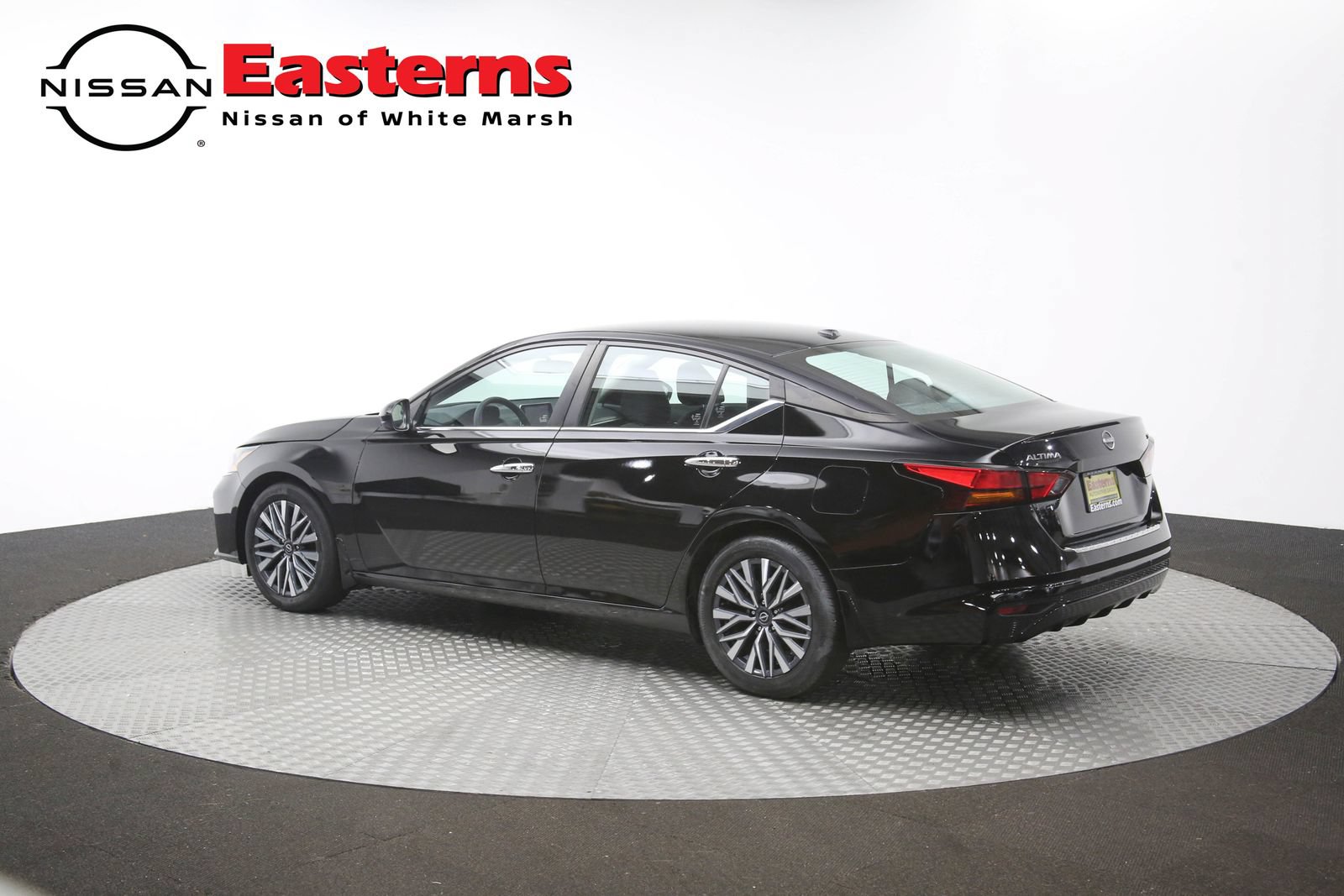 Used 2023 Nissan Altima 2.5 SV FWD image 62