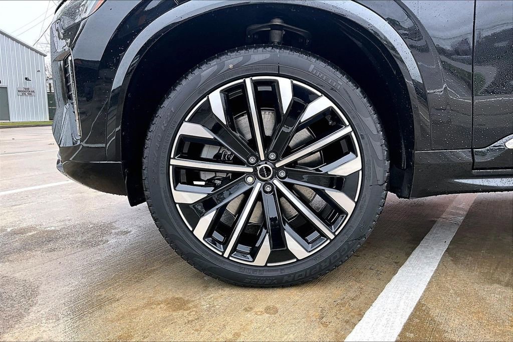 New 2026 Volvo XC90 T8 Core w/ Protection Package Premier image 42