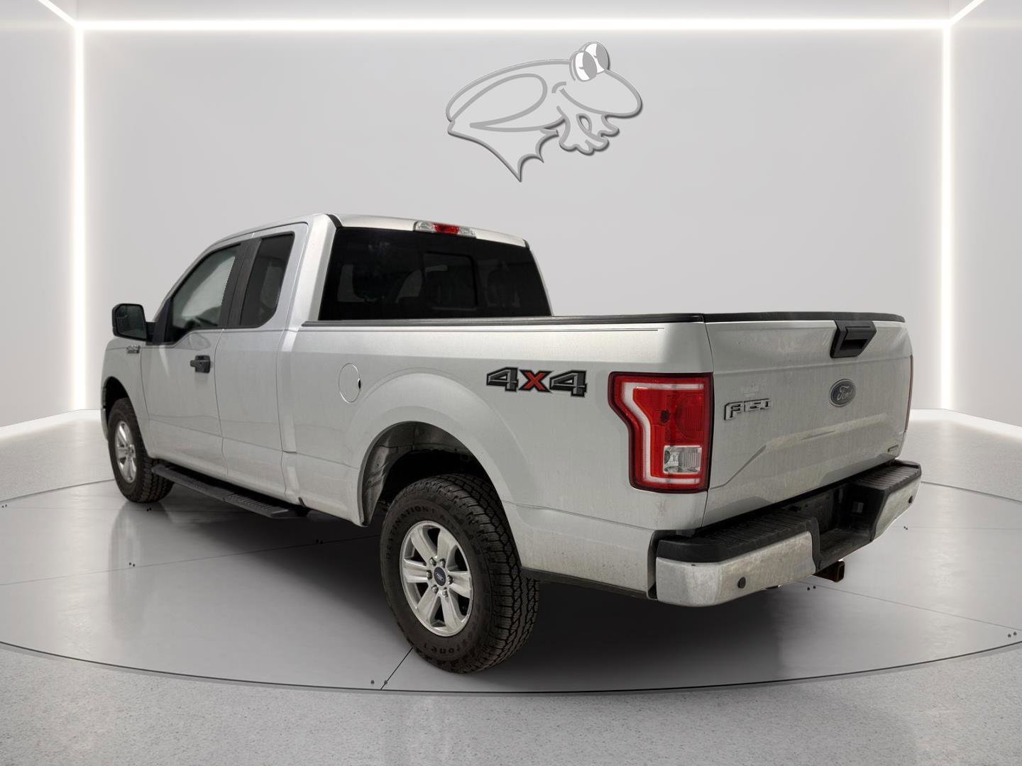 Used 2016 Ford F150 XL w/ Equipment Group 101A Mid image 4