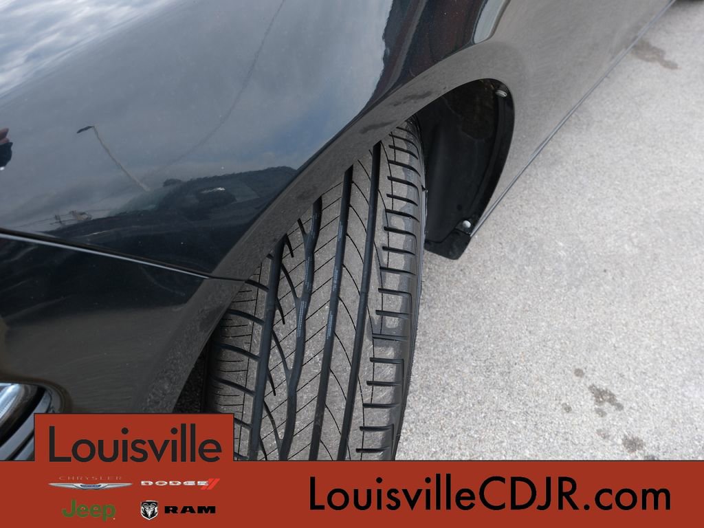Used 2017 Dodge Charger SXT w/ AWD Plus Group image 14