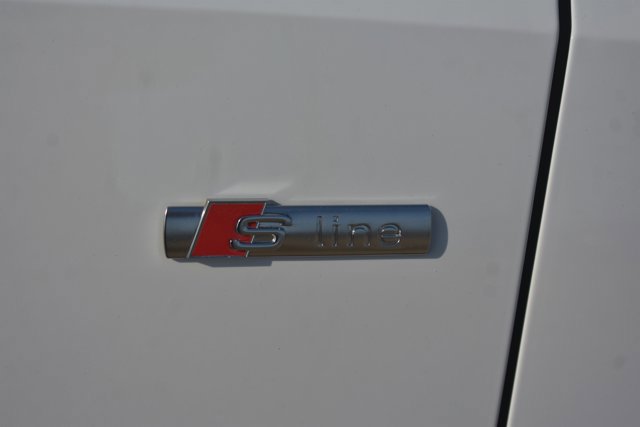 Used 2024 Audi Q3 2.0T Premium Plus image 12