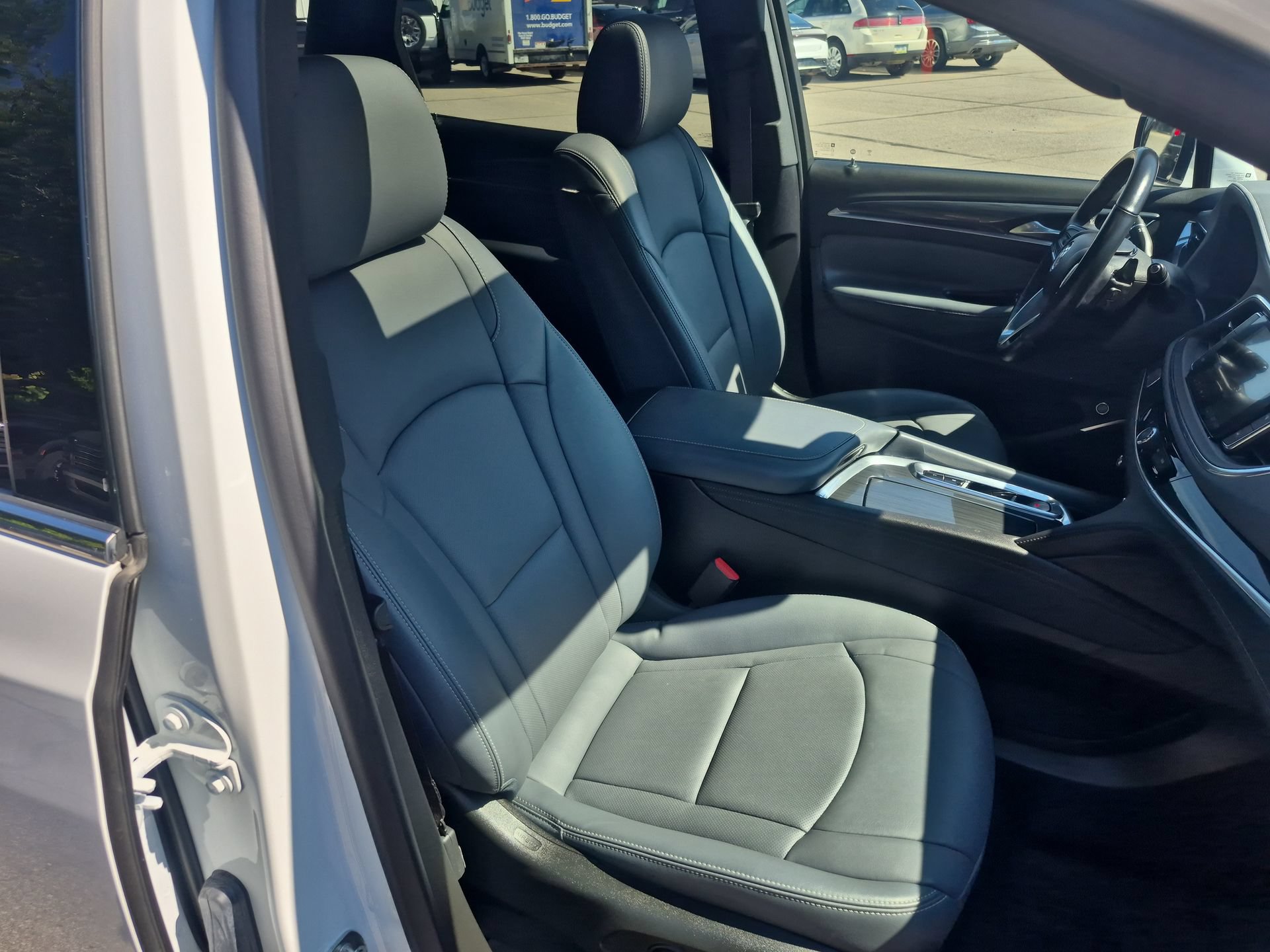 Used 2024 Buick Enclave Essence w/ Experience Buick Package AWD/4WD image 29