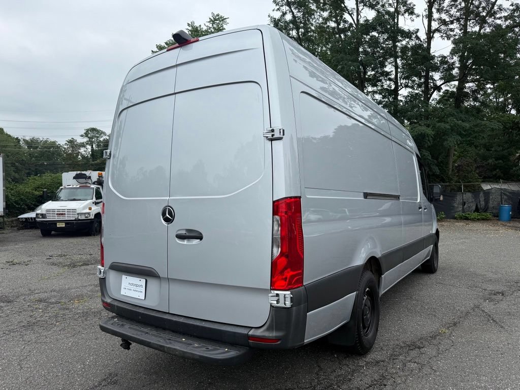 Used 2021 Mercedes-Benz Sprinter 2500 image 9