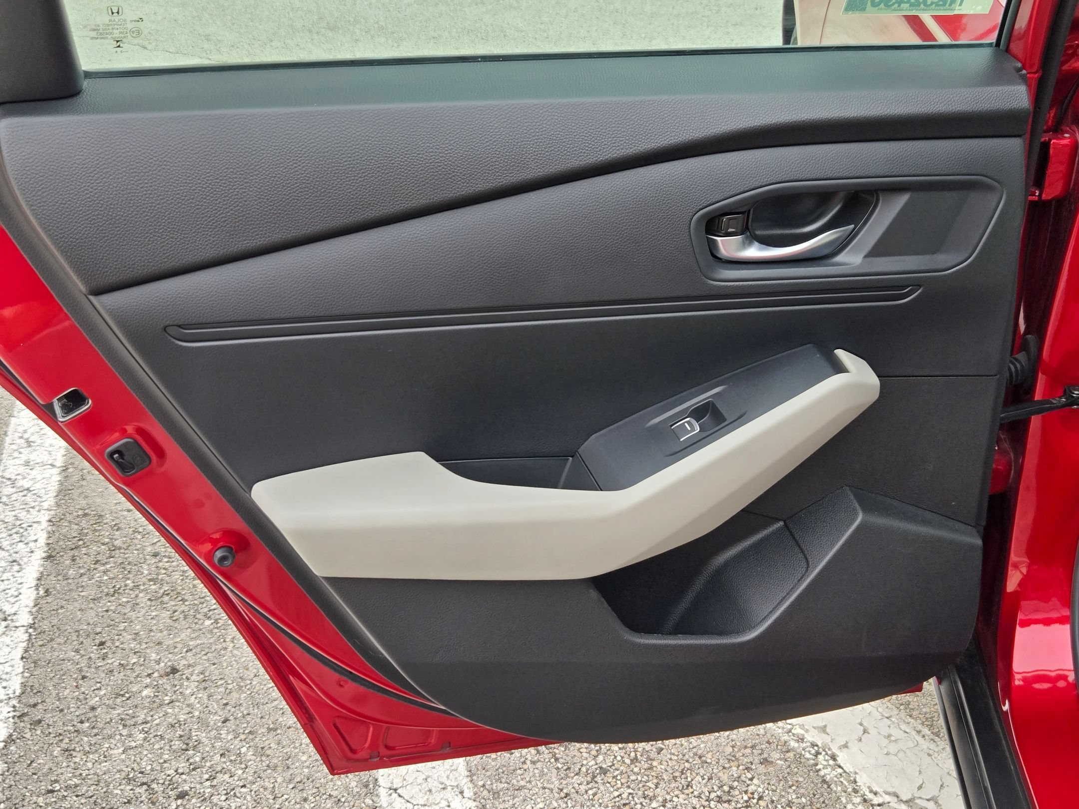 Used 2025 Honda Accord SE image 15
