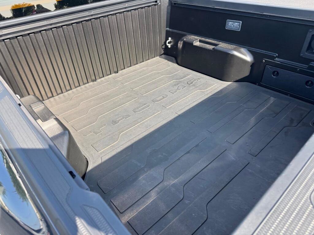 Certified 2025 Toyota Tacoma TRD Sport AWD/4WD image 4