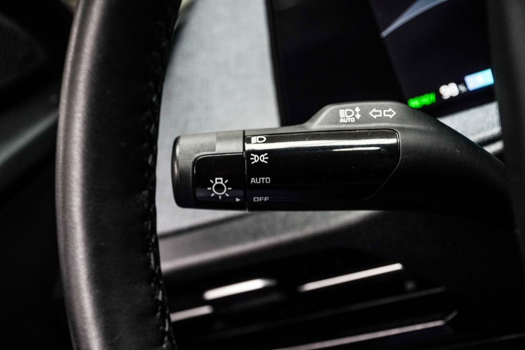 Used 2022 Kia EV6 Wind image 35