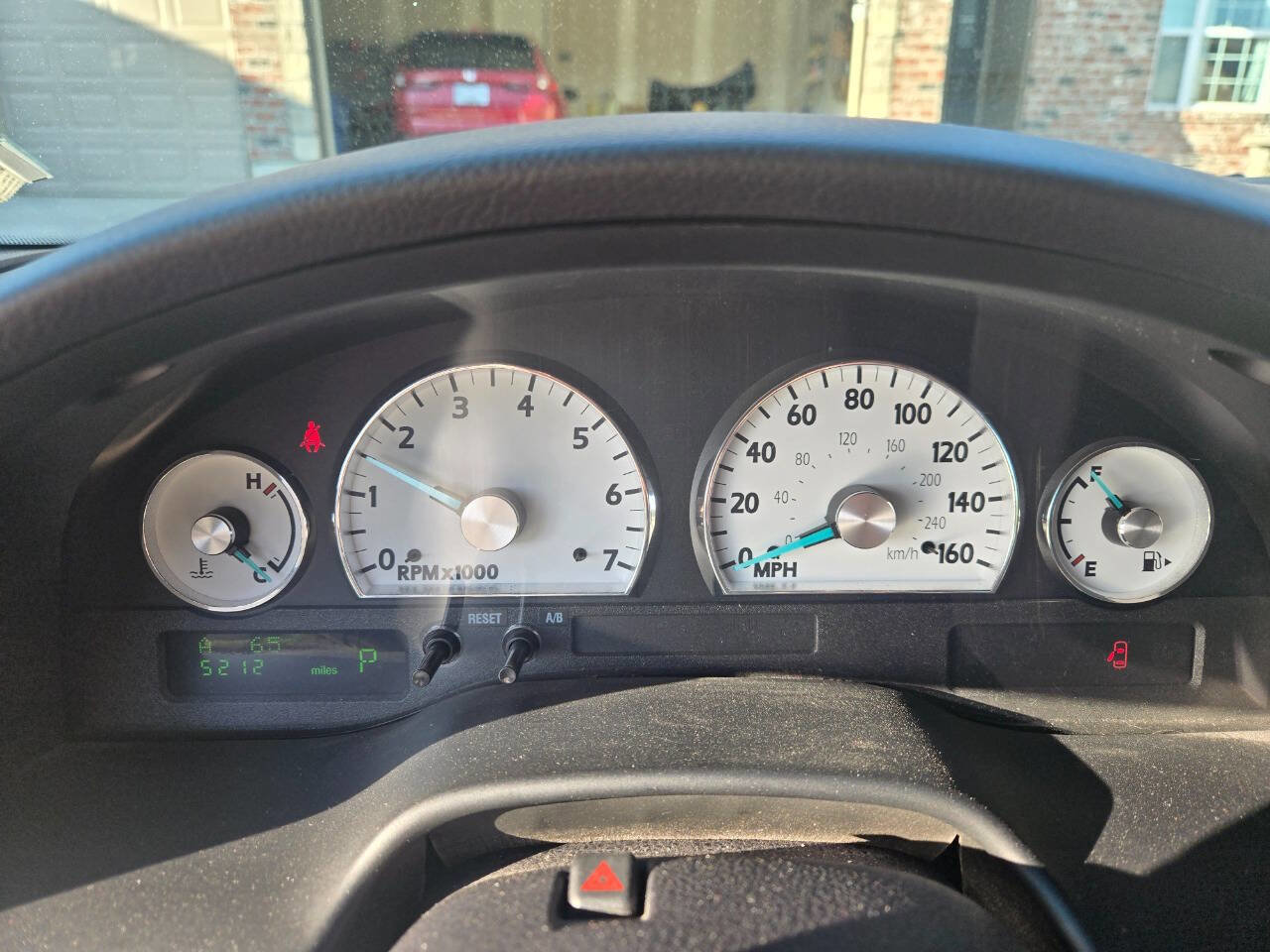 Used 2004 Ford Thunderbird Deluxe RWD image 23